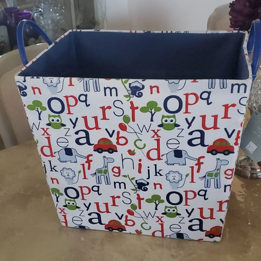 Storage bin - Picture 1 of 4